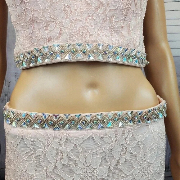 City Triangles Brand Size 9 Two Piece Light Pink Floor Length Lace Formal Dress - Picture 5 of 9